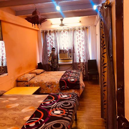 Golden Lodge Waranasi Zewnętrze zdjęcie