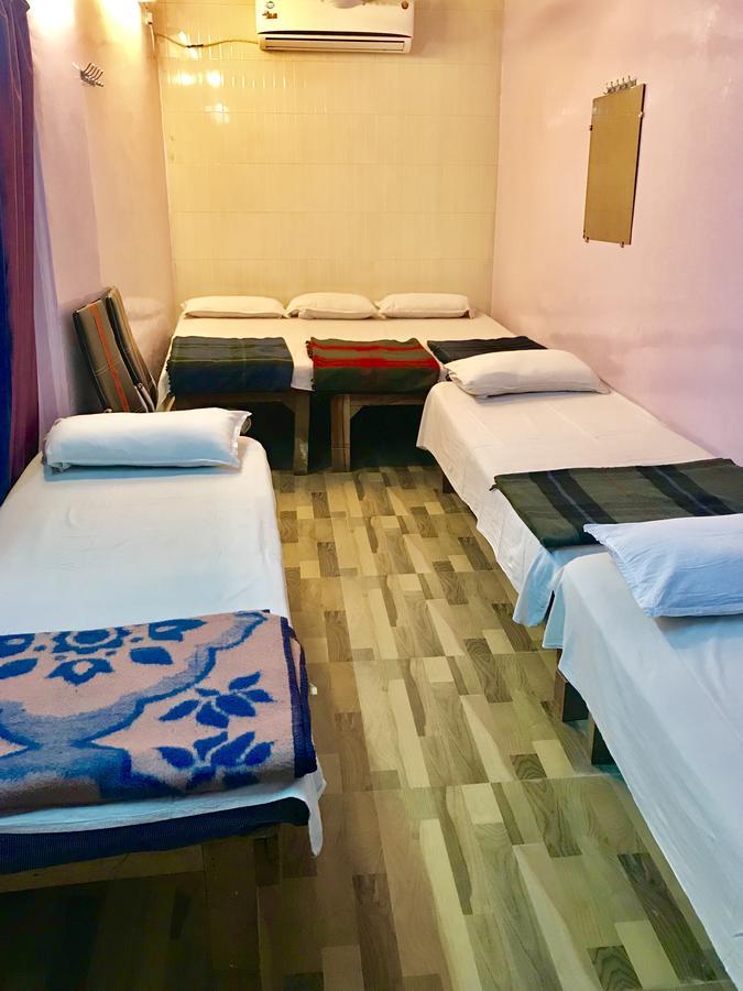 Golden Lodge Waranasi Zewnętrze zdjęcie